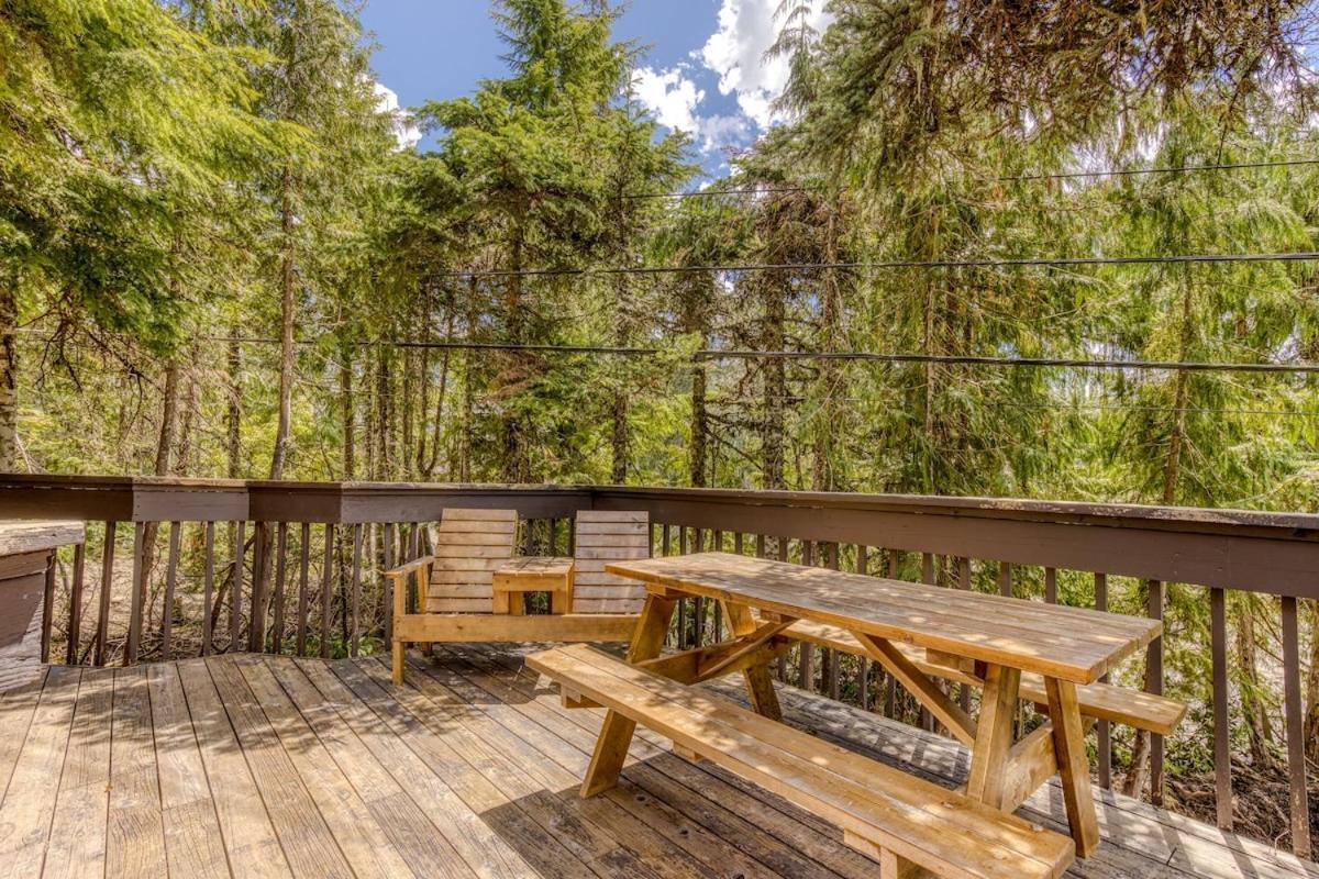 Great Blue Lodge - Spacious Ski Lodge, Hot Tub, Sauna, Game Room & More Government Camp Exterior photo
